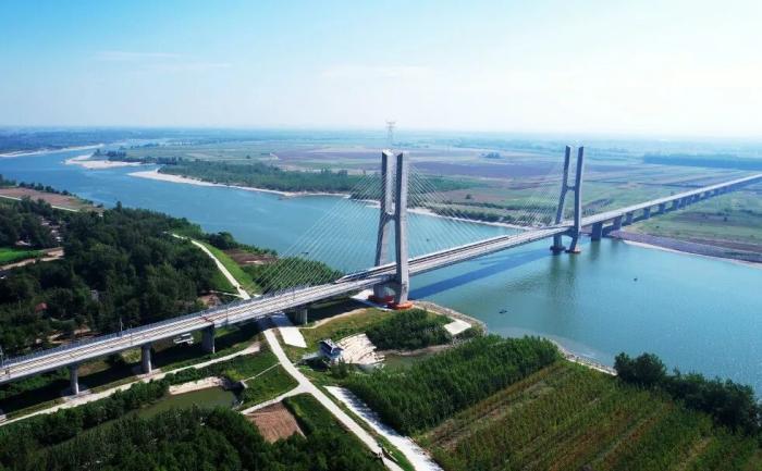 沪渝蓉沿江高铁武汉至宜昌段12月26日开通运营