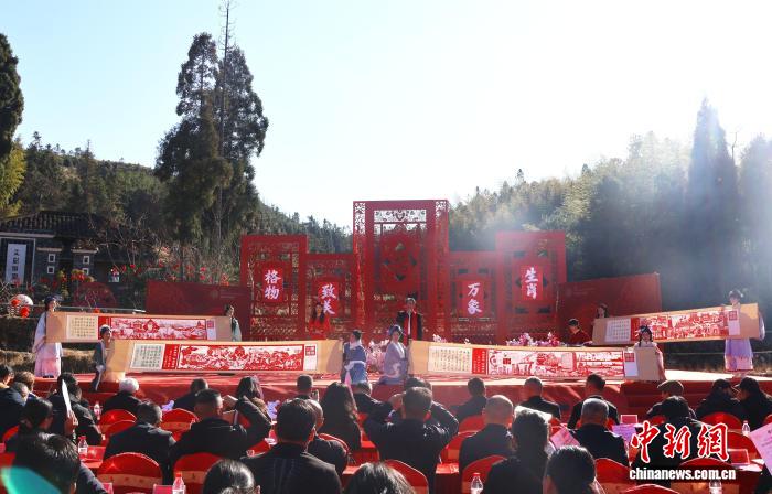 千年非遗“剪”出生肖万象 第四届窗花创意精品展福建柘荣开幕