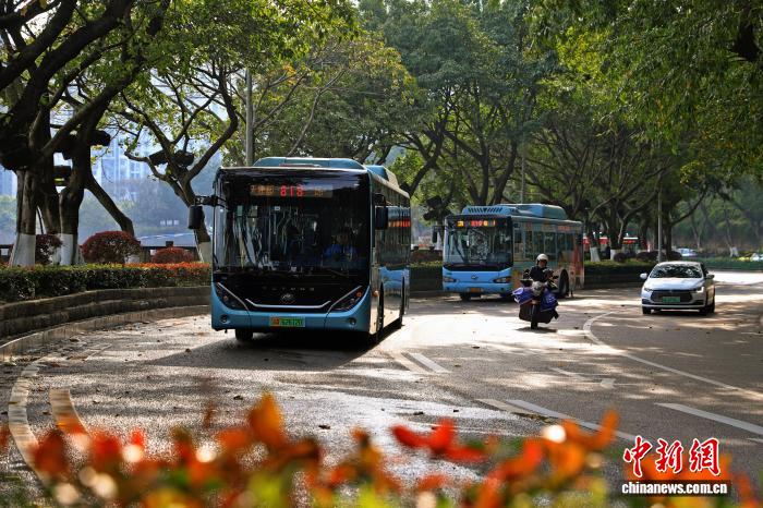 重庆发布城市交通“卡码一体”