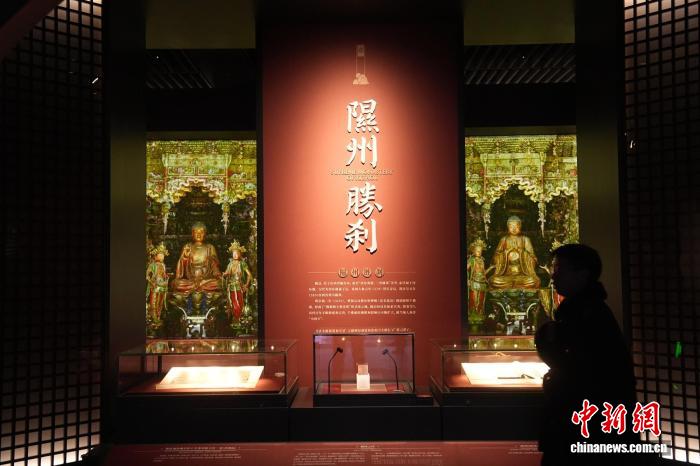 科技赋能文物 小西天满堂悬塑“