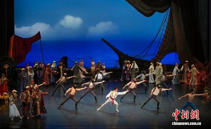 中芭新版芭蕾舞剧《海盗》首演 