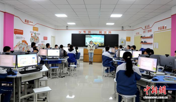 AI赋能新疆兵团教育开启“智能