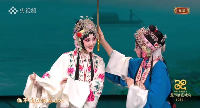 京剧演员郭霄：文化的滋养潜移默化