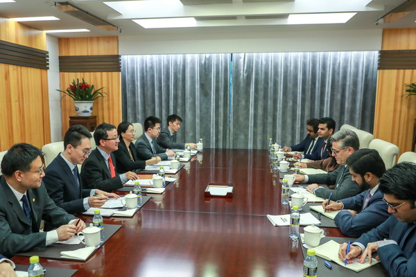 外交部亚洲司司长会见巴基斯坦驻华大使