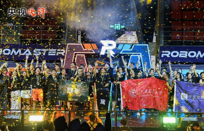 【央视快评】为建设教育强国科技强国人才强国作出新贡献