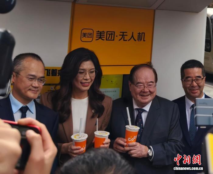 郑丽文一行参访上海 发现科技活力与城市魅力