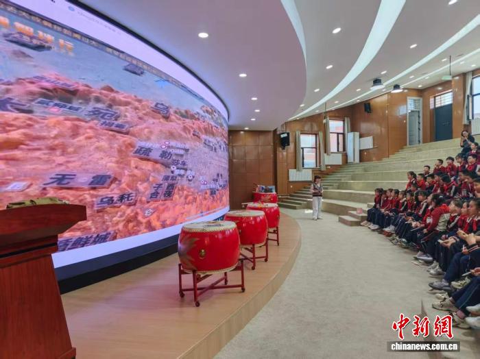 新疆博物馆：让文物讲好“铸牢”故事