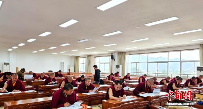中国藏语系高级佛学院2026年