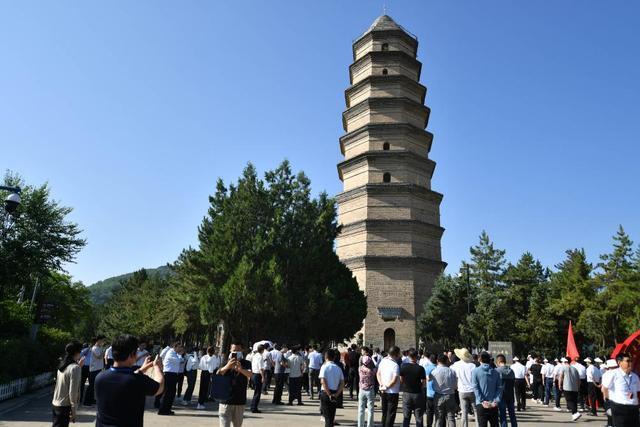 延安：三山鼎峙两水交融的革命圣