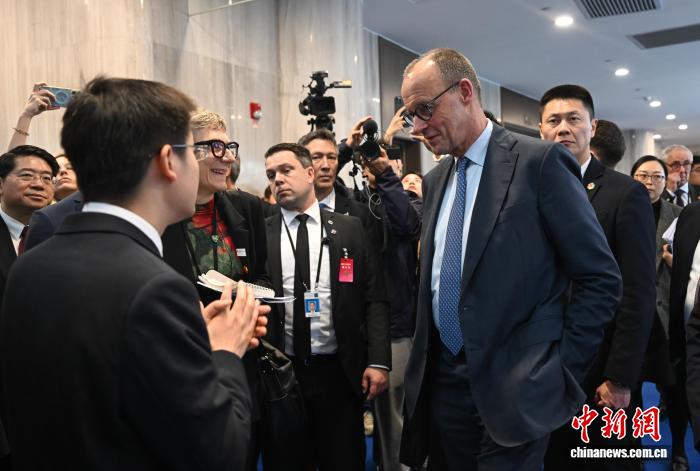 东西问丨全球能源咽喉遭“双锁”