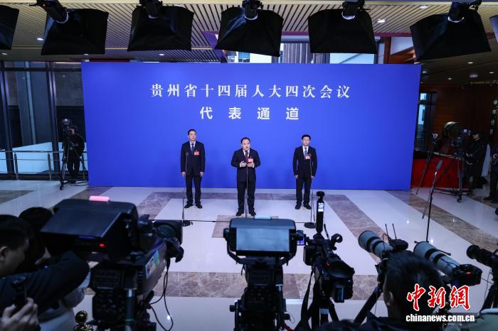 贵州省两会首次开启“代表通道” 话履职故事展责任担当
