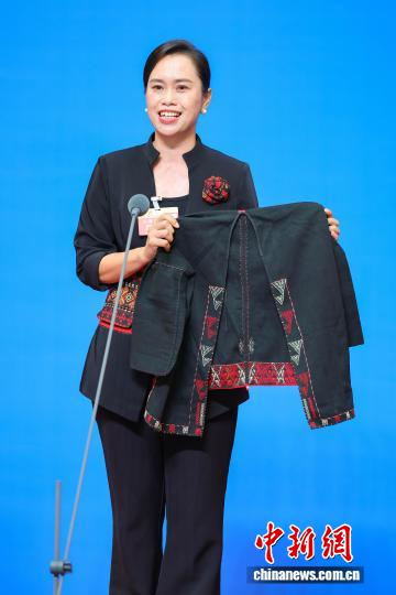 海南省人大代表：“传统与现代可以完美交融，焕发新生”