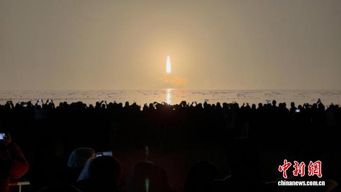 海上“追箭”带火山东海阳航天深度游