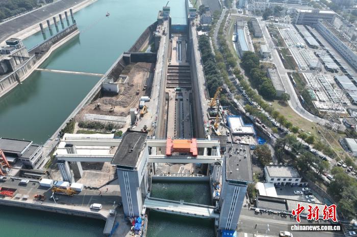 葛洲坝船闸检修有序推进 科技赋能提质增效