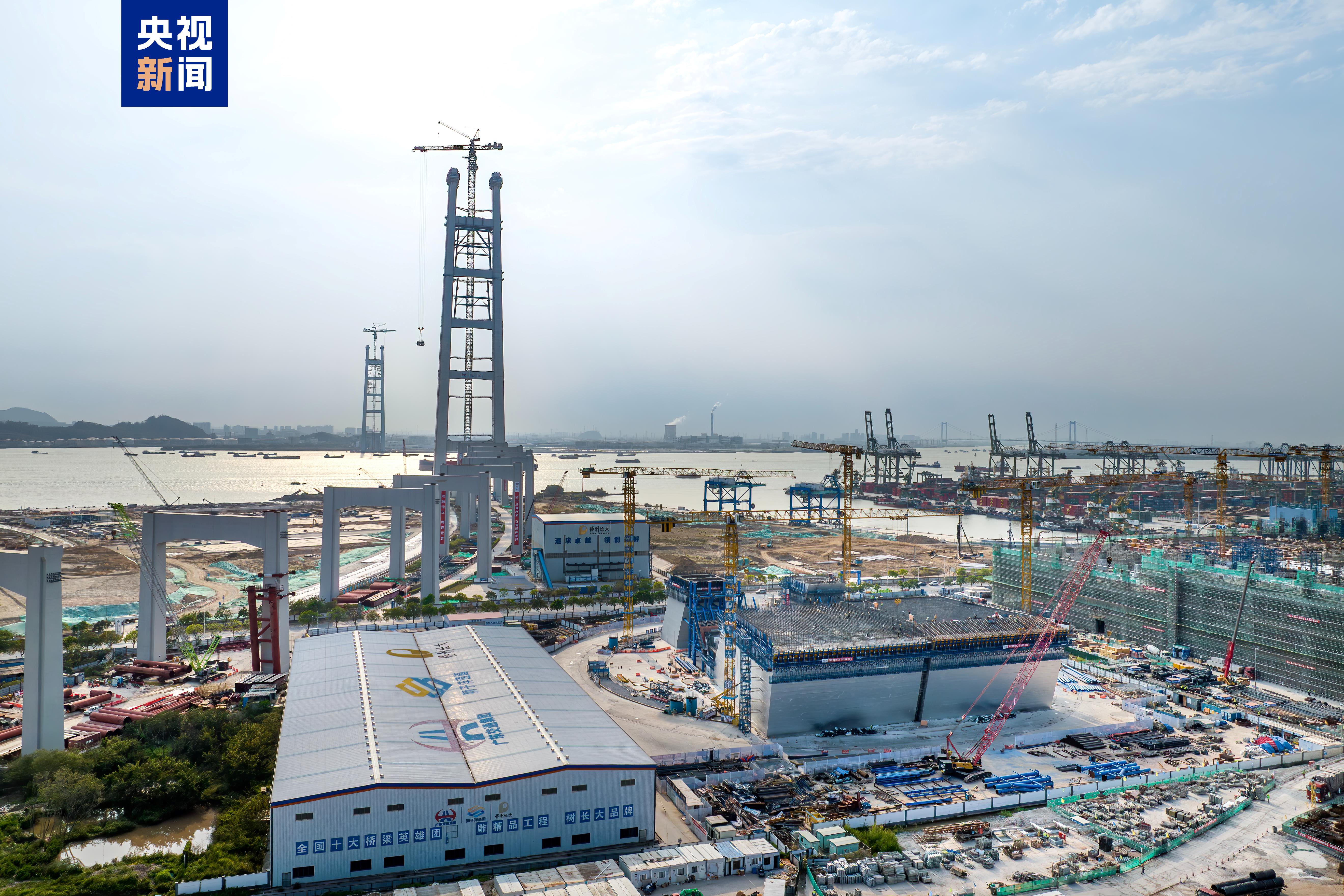 世界最大跨径双层悬索桥狮子洋大桥主塔封顶