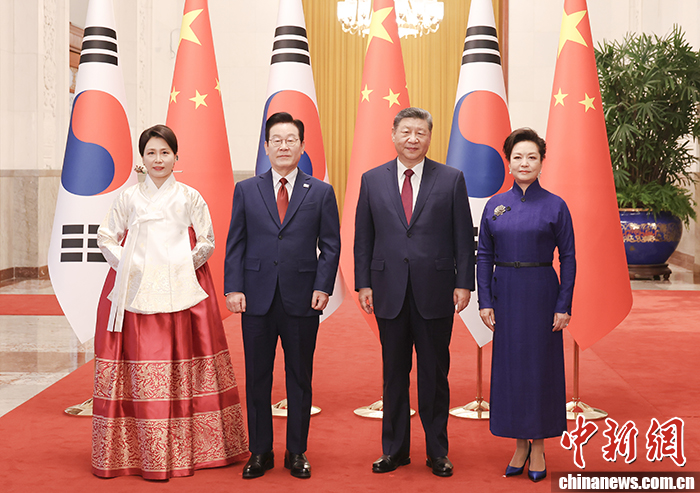 习近平同韩国总统李在明举行会谈