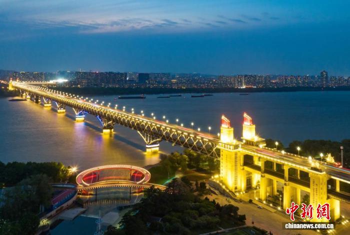 开局之年看中国·遇见不一样的江