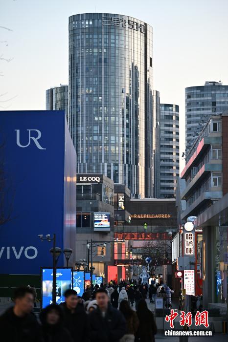 北京GDP首破5万亿元 2025年增5.4%