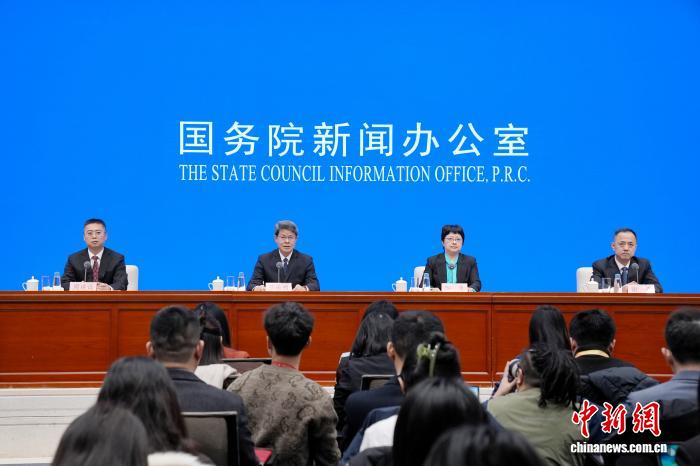 工信部：到2025年末我国数字产业收入约38.3万亿元