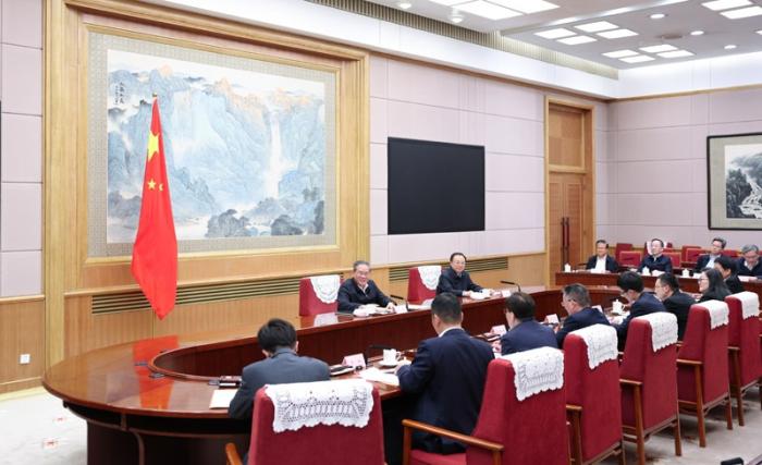 从一场高规格座谈会看中国经济工作新动向