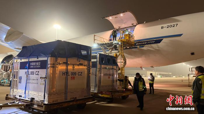 南航首次大规模投用自研折叠马厩