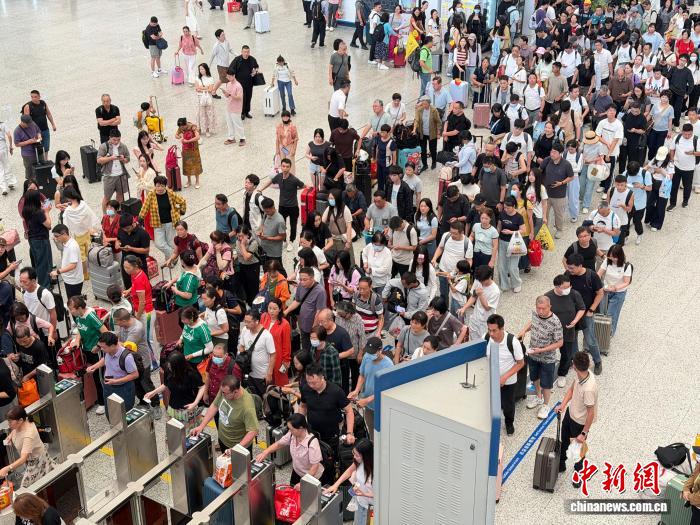 端午小长假深圳铁路预计发送旅客173万人次