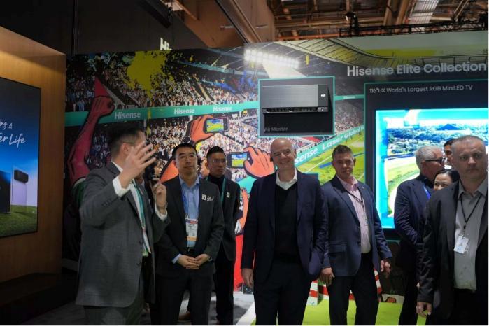CES2026开幕，国际足联主席因凡蒂诺点赞海信世界杯定制产