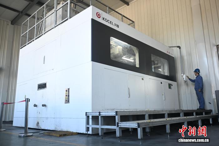 戈壁钢城“智造”升级：电池铝箔“链”全球 3D打印“入”核电