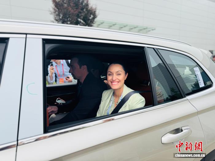 从“黑灯工厂”到光伏前沿 多国嘉宾点赞西安绿色智造新质生产力