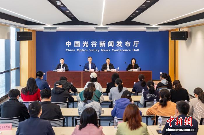 中国光谷创设“拨投贷”组合政策招引创业人才