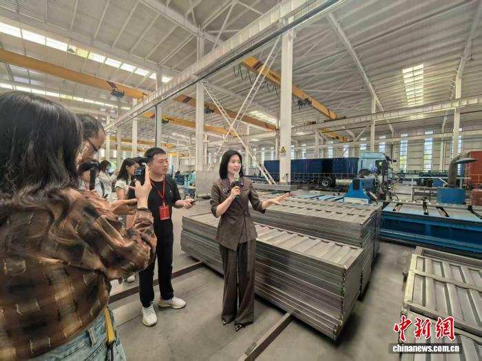 （活力中国调研行）从螺丝钉到重卡 河北工业品“云端”销售“卖