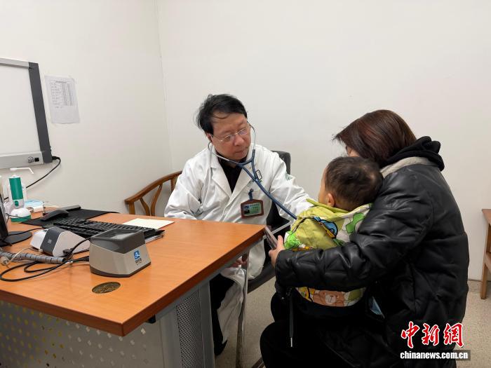 （新春走基层）春节“不打烊”的儿童“护航站”：总有人要全力以