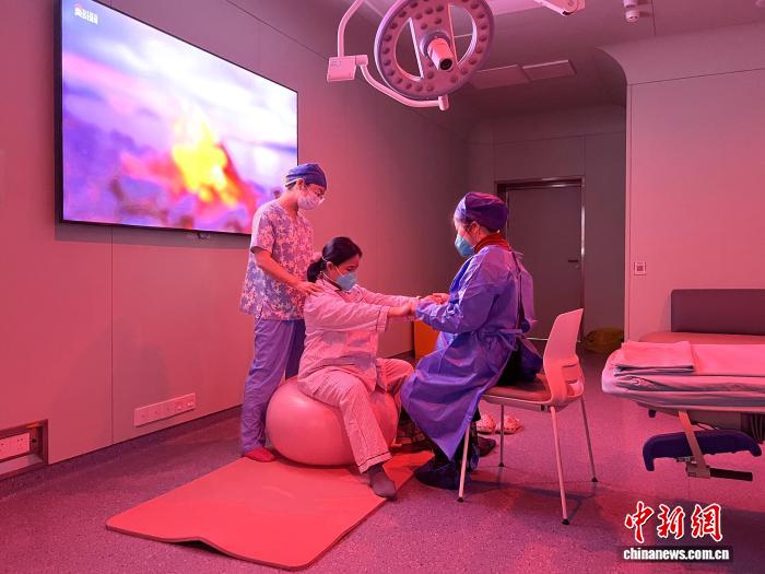 健康观察：浙江“生育服务包”，如何为生娃“减负”？