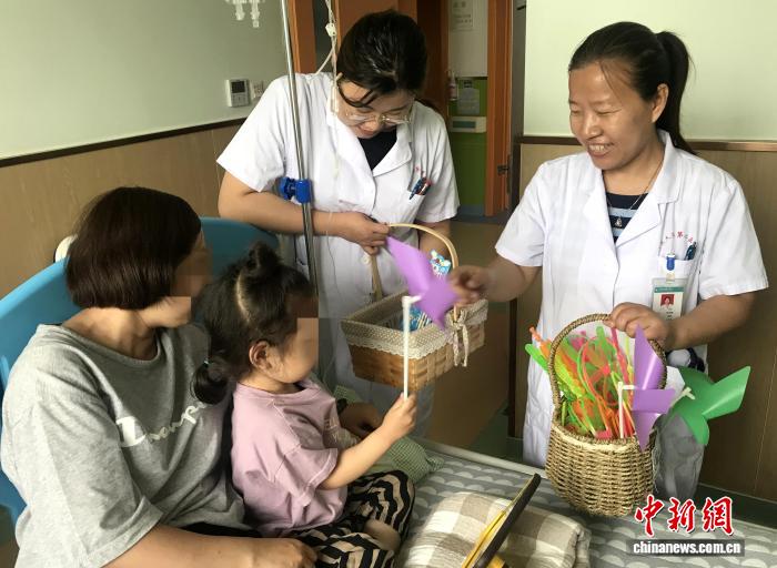山东医疗团队举多学科之力 为肿瘤患儿撑起“健康伞”