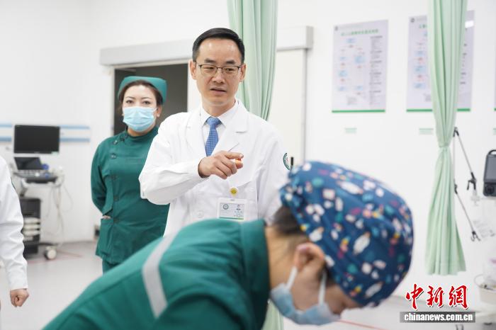 广东医疗援疆专家：薪火传承夯实