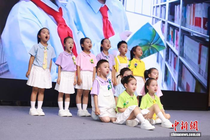 “阅读有法 你我同行——新教育童书馆年度大会”在京举行