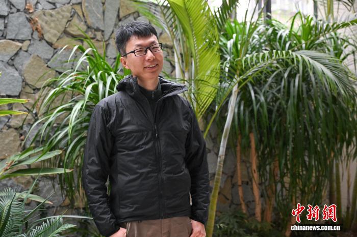 从实验室到艺术场 北大化学博士用身体“爆