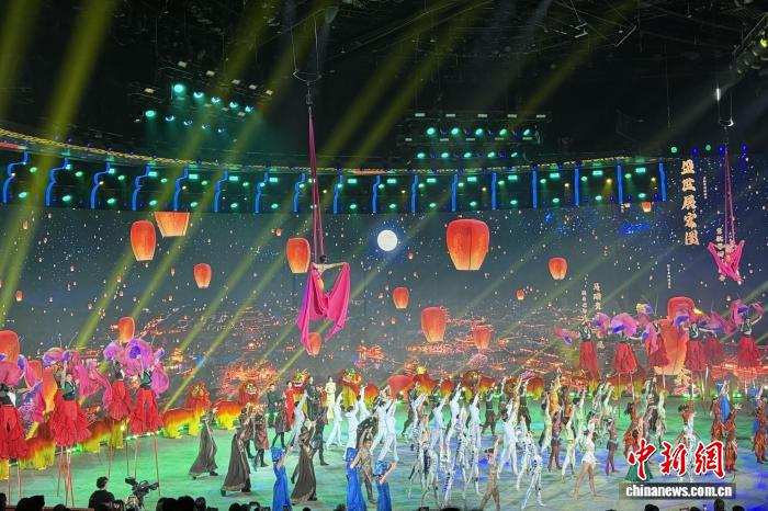 2026中国杂技大联欢在河南周口完成录制 将于大年初一播出