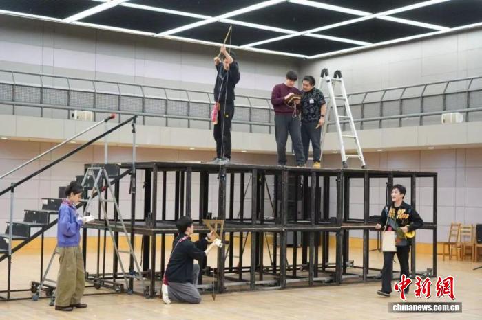 聚焦文明守护者 国家大剧院原创话剧《雨燕》将演