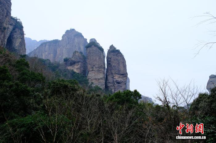 让艺术重回山水间 中国美院百余幅艺术作品亮相雁荡山