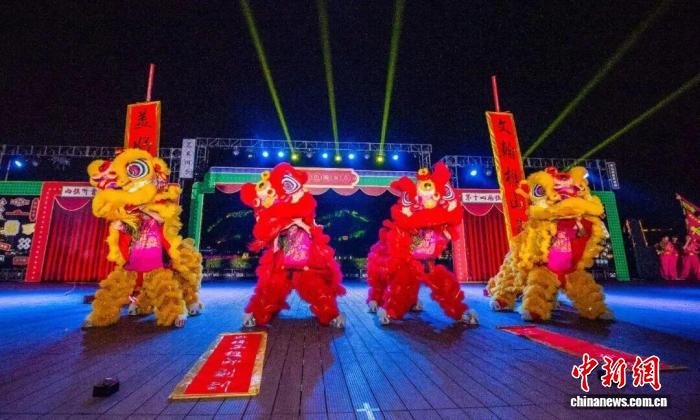 从迎春花市到生菜会 广东佛山打造岭南新春嘉年华