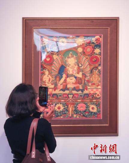 《隔山对话—中尼唐卡精品集》新书在北京发布