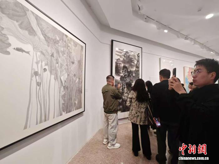 第六届中国画展览在西安美院开幕