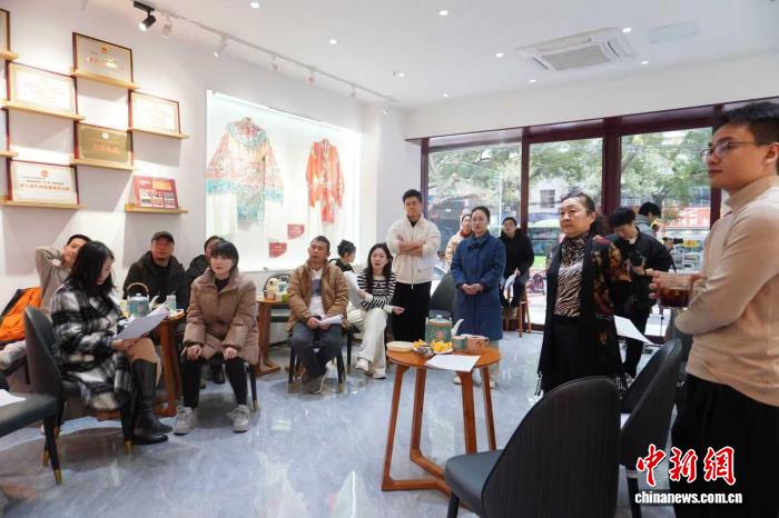 广西戏曲名家工作室举办读书会 以文促艺“焕活”地方戏曲