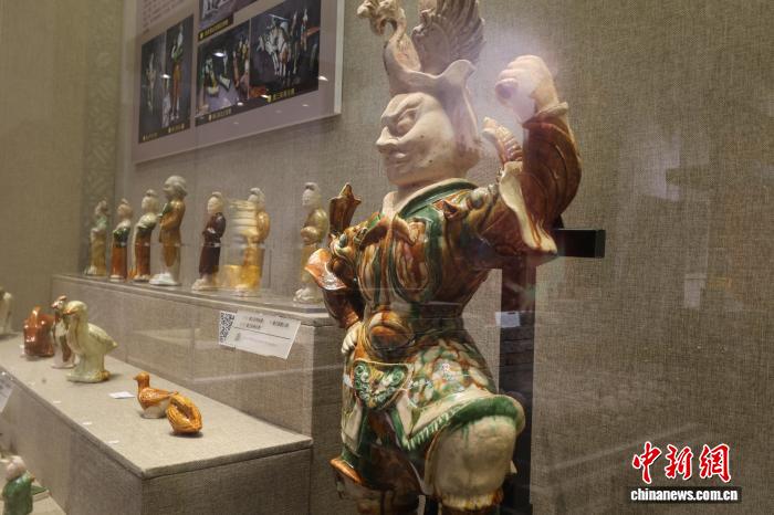 千年唐三彩“拼图式”复原：远看合一 近观有别