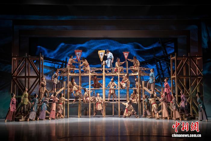 广西北海文旅新IP舞剧《大浪千帆》首演 取材海丝古港
