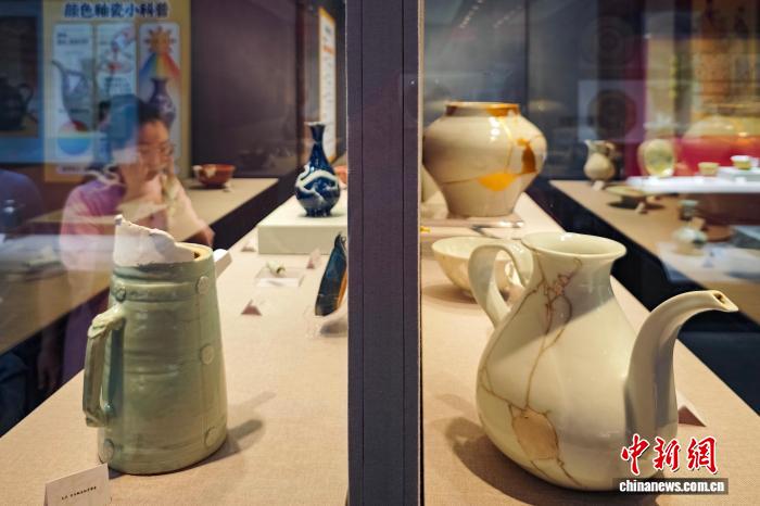三百余件（套）元明颜色釉瓷器展品亮相南京