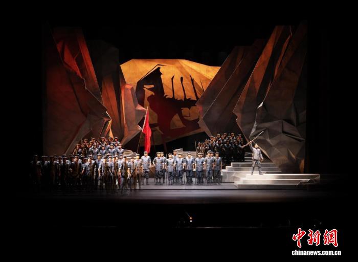中国音乐学院原创歌剧《摇篮》首演 呈现跨越百年的精神对话