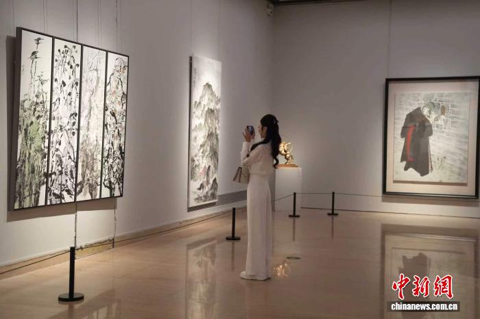 “艺苑华章”精品展亮相中国美术馆 呈现当代中国美术发展盛景