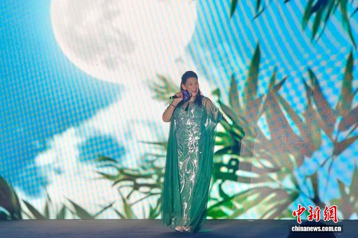 新西兰毛利歌唱家凯伊：在中文歌曲中感受文化相通